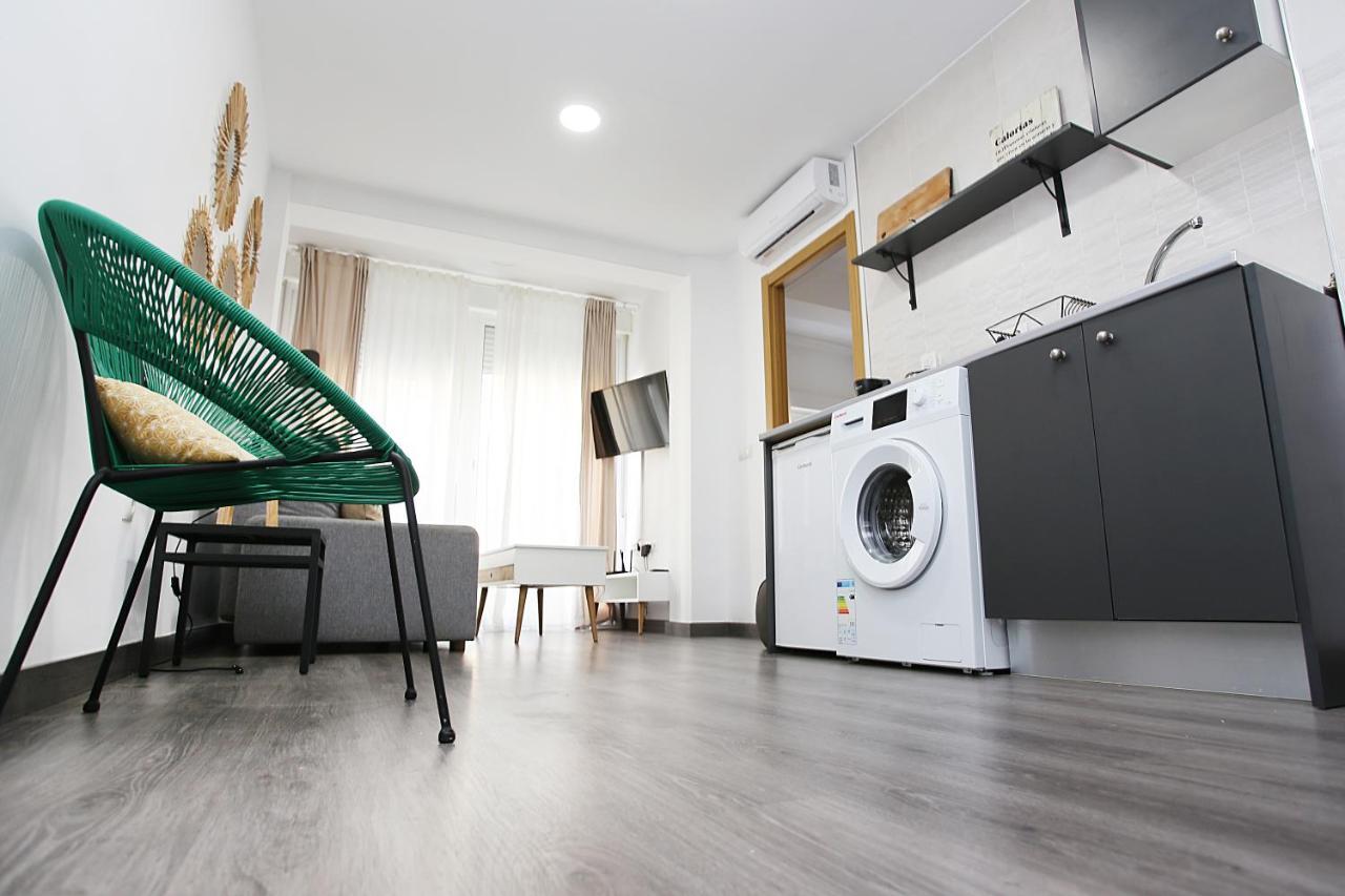 Apartament Apartamento En Calle Mendoza - Zona Huelin & 300 Mts De La Playa Malaga Zewnętrze zdjęcie